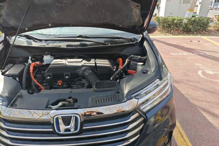Used Honda Odyssey 2022 2.0L eHEV Sharp Enjoyment Edition Engine Bay Left