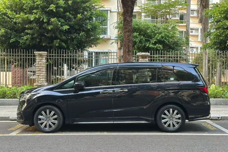 Used Honda Odyssey 2022 2.0L eHEV Sharp Enjoyment Edition Exterior 2