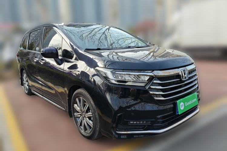 Used Honda Odyssey 2022 2.0L eHEV Sharp Enjoyment Edition Front Right 45 Deg