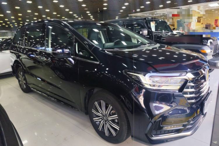 Used Honda Odyssey 2022 2.0L eHEV Sharp Enjoyment Edition Front Right 45 Deg