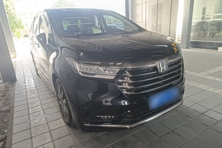 Used Honda Odyssey 2022 2.0L eHEV Sharp Smart Edition Front Right 45 Deg