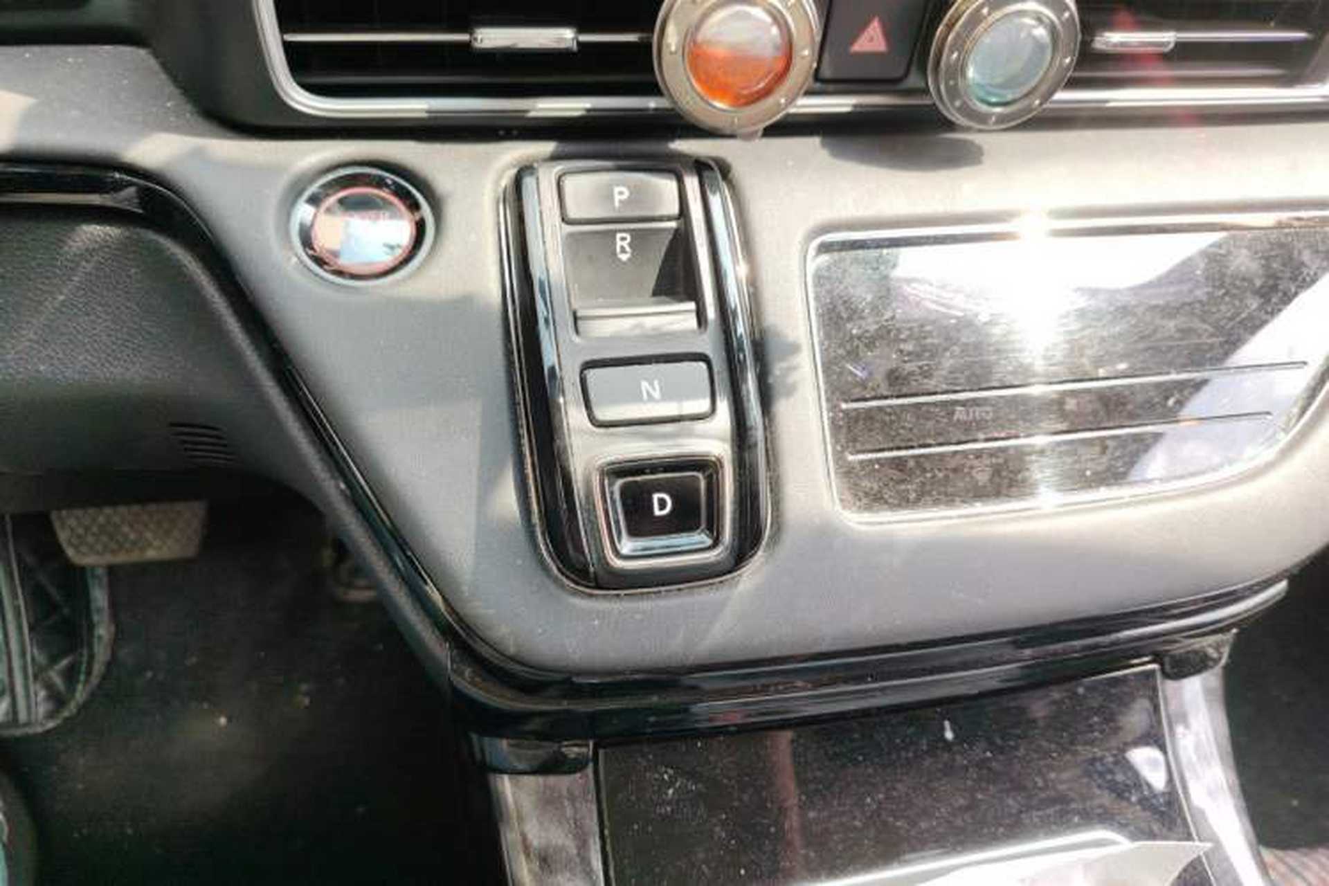 Used Honda Odyssey 2022 2.0L eHEV Sharp Enjoyment Edition Gear Lever