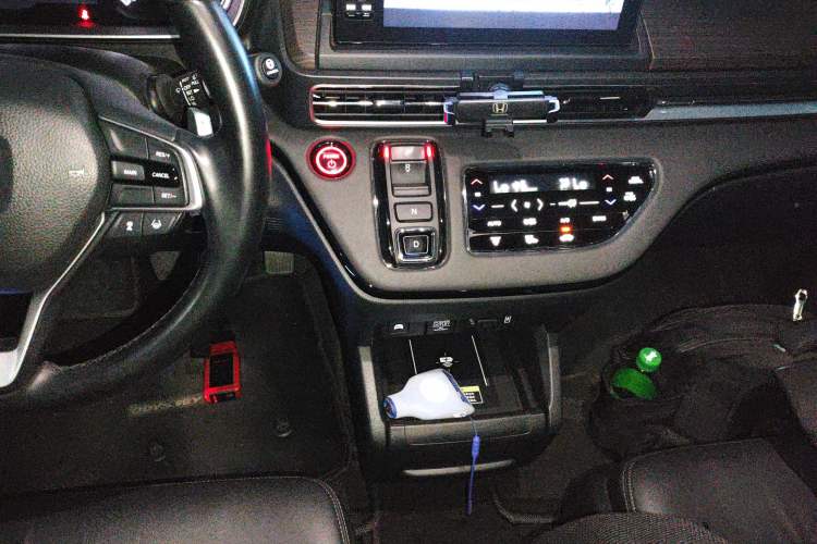 Used Honda Odyssey 2022 2.0L eHEV Sharp Supreme Edition Gear Lever
