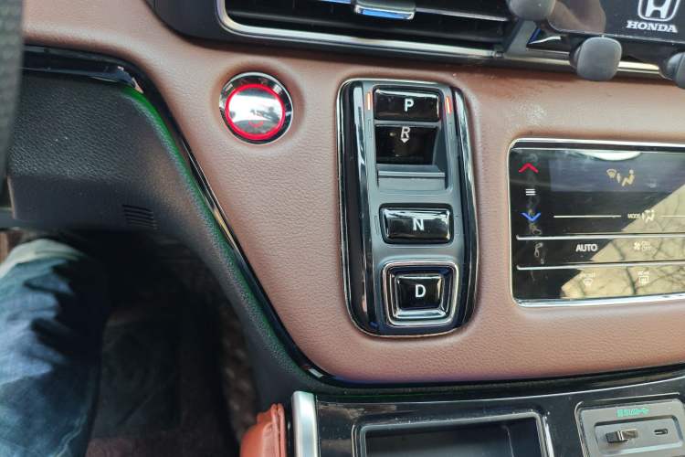 Used Honda Odyssey 2022 2.0L eHEV Sharp Enjoyment Edition Gear Lever