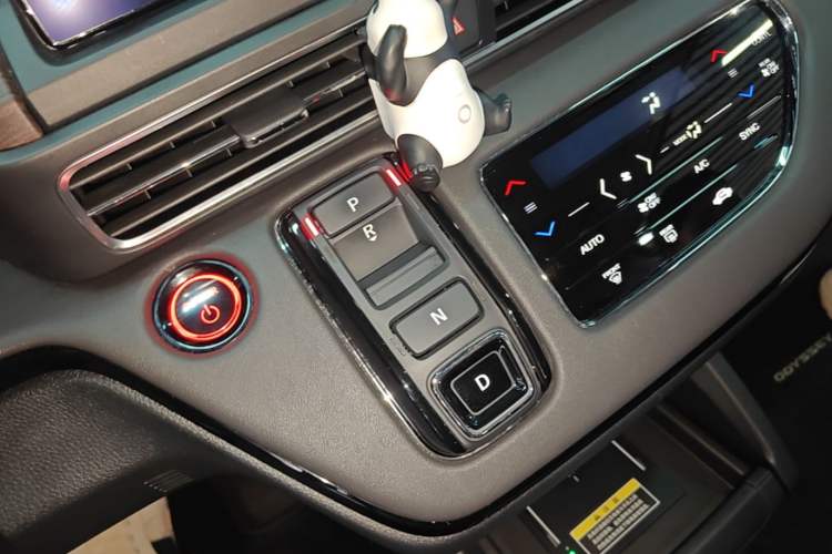 Used Honda Odyssey 2022 2.0L eHEV Sharp Enjoyment Edition Gear Lever