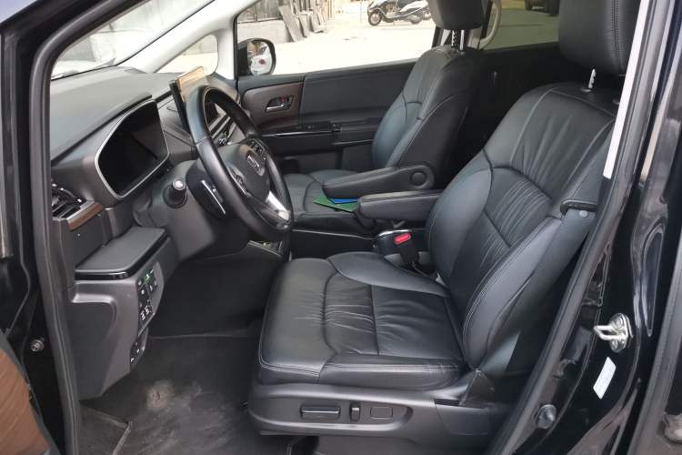 Used Honda Odyssey 2022 2.0L eHEV Sharp·Luxury Edition Left Front Seat
