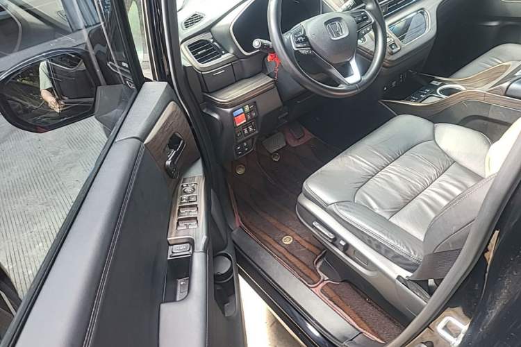 Used Honda Odyssey 2022 2.0L eHEV Sharp·Luxury Edition Left Front Seat