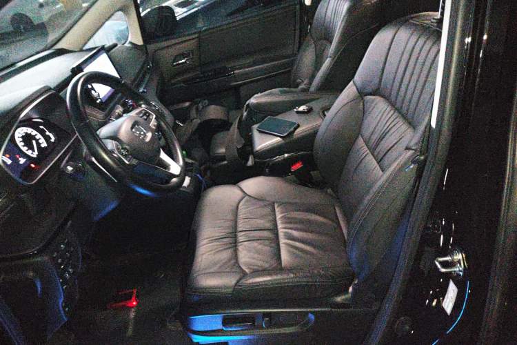Used Honda Odyssey 2022 2.0L eHEV Sharp Supreme Edition Left Front Seat