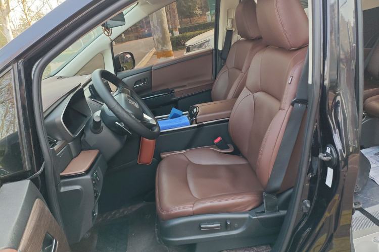 Used Honda Odyssey 2022 2.0L eHEV Sharp Enjoyment Edition Left Front Seat
