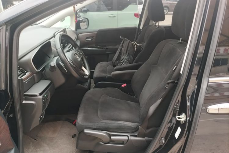 Used Honda Odyssey 2022 2.0L eHEV Sharp Enjoyment Edition Left Front Seat