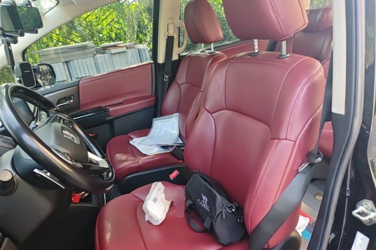 Used Honda Odyssey 2022 2.0L eHEV Sharp Enjoyment Edition Left Front Seat