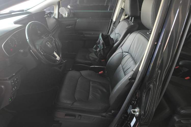 Used Honda Odyssey 2022 2.0L eHEV Sharp·Luxury Edition Left Front Seat