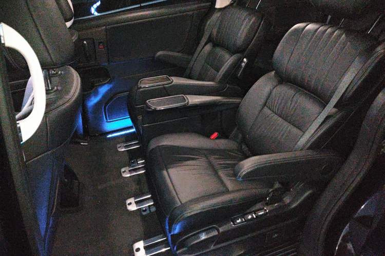 Used Honda Odyssey 2022 2.0L eHEV Sharp Supreme Edition Left Rear Seat