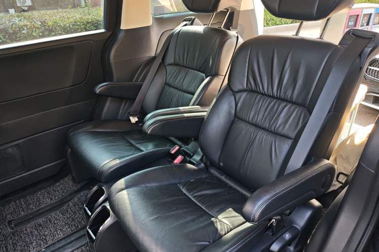 Used Honda Odyssey 2022 2.0L eHEV Sharp Enjoyment Edition Left Rear Seat
