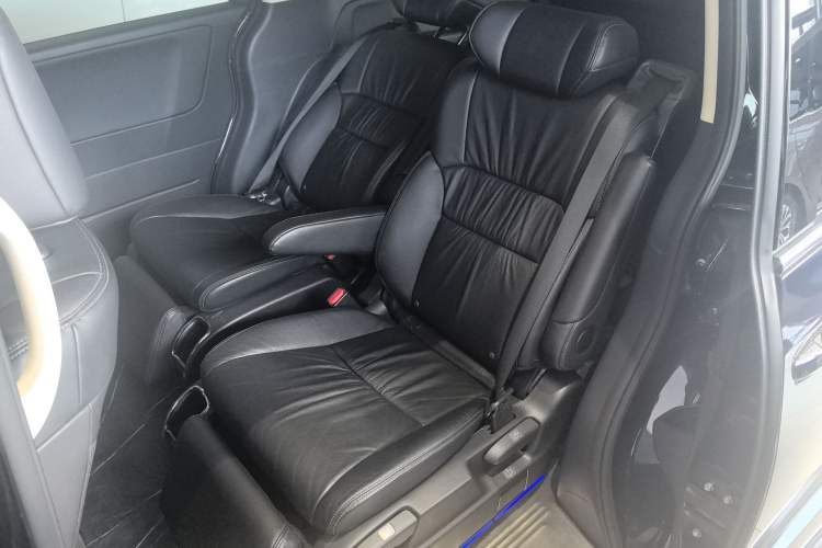 Used Honda Odyssey 2022 2.0L eHEV Sharp·Luxury Edition Left Rear Seat