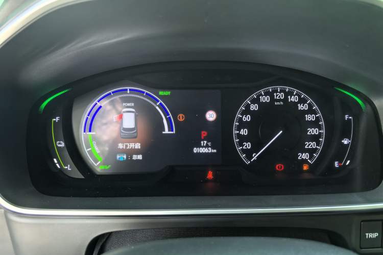 Used Honda Odyssey 2022 2.0L eHEV Prestige Four-Seater Edition Odometer Close Up