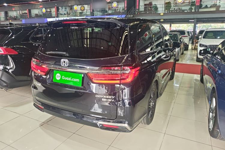 Used Honda Odyssey 2022 2.0L eHEV Sharp·Luxury Edition Rear Right 45 Deg