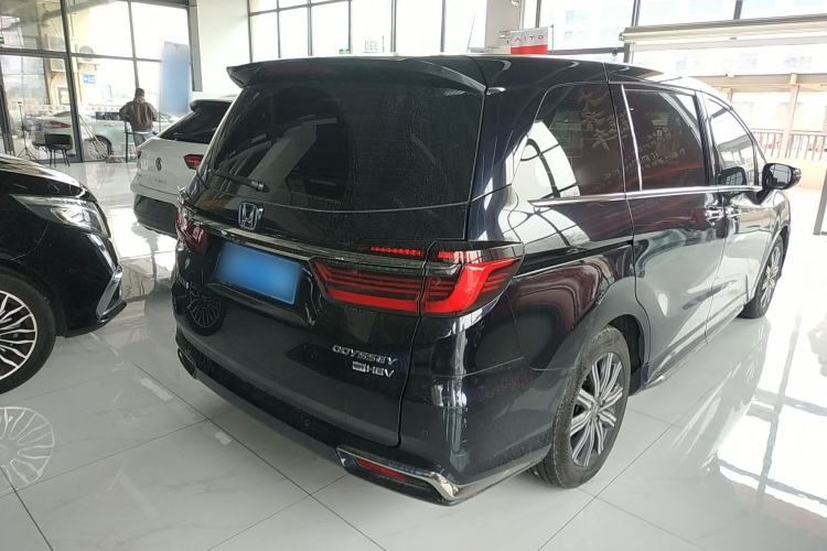 Used Honda Odyssey 2022 2.0L eHEV Sharp Enjoyment Edition Rear Right 45 Deg