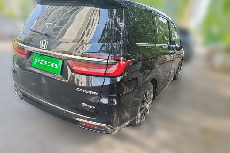 Used Honda Odyssey 2022 2.0L eHEV Sharp Enjoyment Edition Rear Right 45 Deg