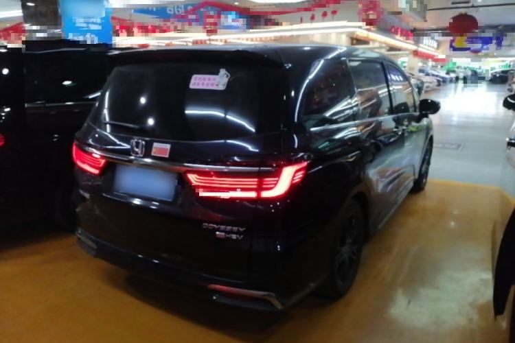 Used Honda Odyssey 2022 2.0L eHEV Sharp·Luxury Edition Rear Right 45 Deg