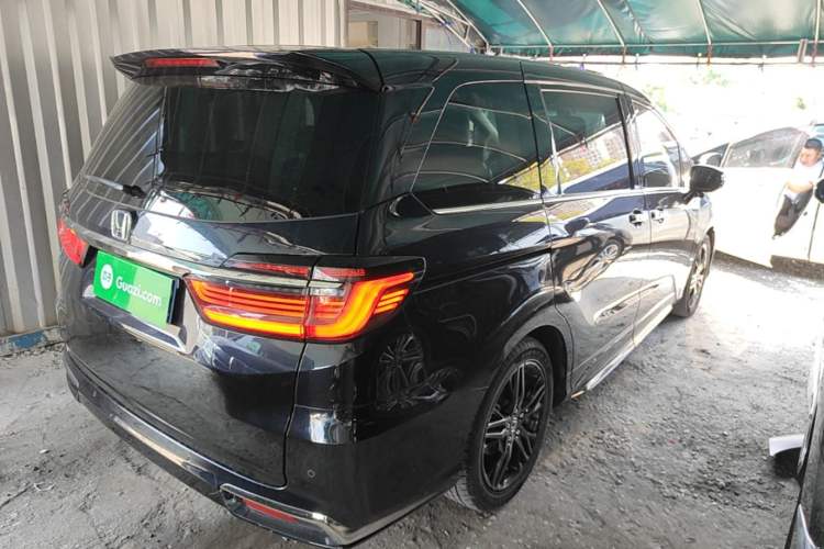 Used Honda Odyssey 2022 2.0L eHEV Sharp·Luxury Edition Rear Right 45 Deg