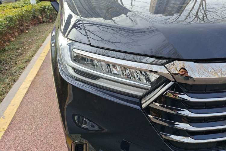 Used Honda Odyssey 2022 2.0L eHEV Sharp Enjoyment Edition Right Front Headlight