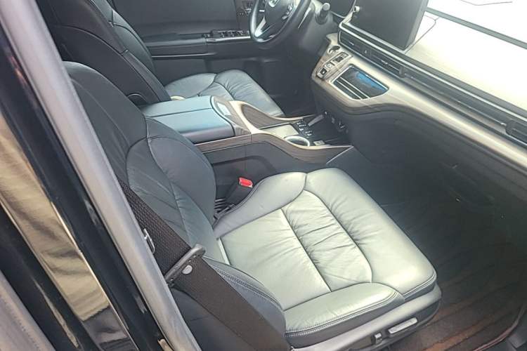 Used Honda Odyssey 2022 2.0L eHEV Sharp·Luxury Edition Right Front Seat