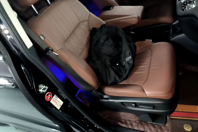 Used Honda Odyssey 2022 2.0L eHEV Sharp Supreme Edition Right Front Seat