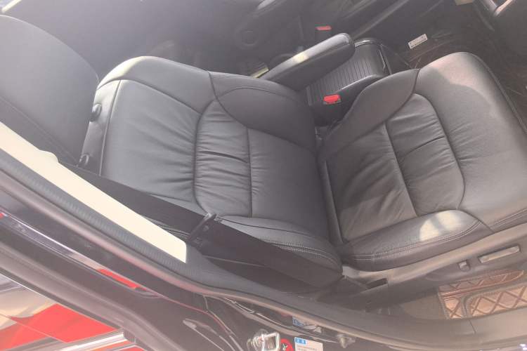 Used Honda Odyssey 2022 2.0L eHEV Sharp·Luxury Edition Right Front Seat