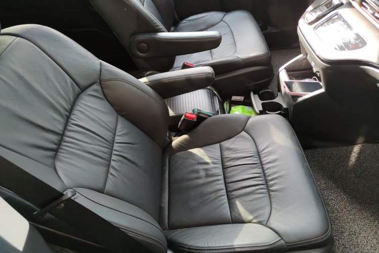 Used Honda Odyssey 2022 2.0L eHEV Sharp·Luxury Edition Right Front Seat
