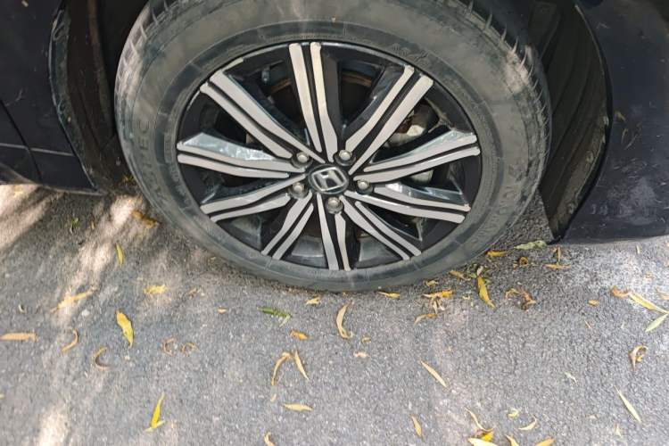 Used Honda Odyssey 2022 2.0L eHEV Sharp Enjoyment Edition Right Front Wheel Hub