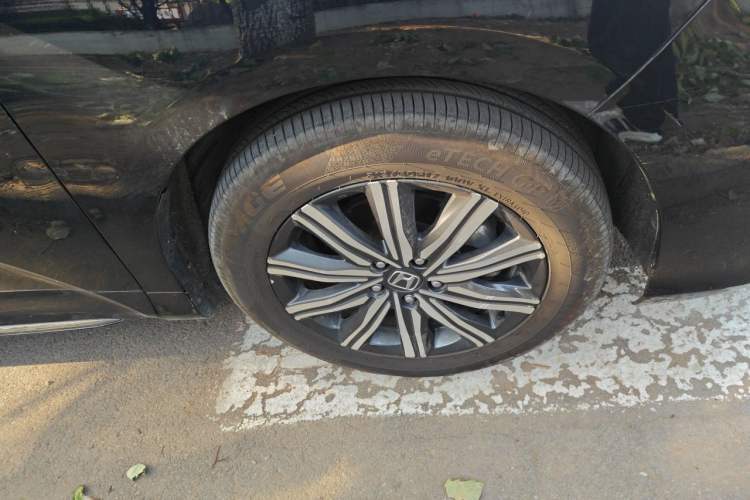 Used Honda Odyssey 2022 2.0L eHEV Sharp Enjoyment Edition Right Front Wheel Hub