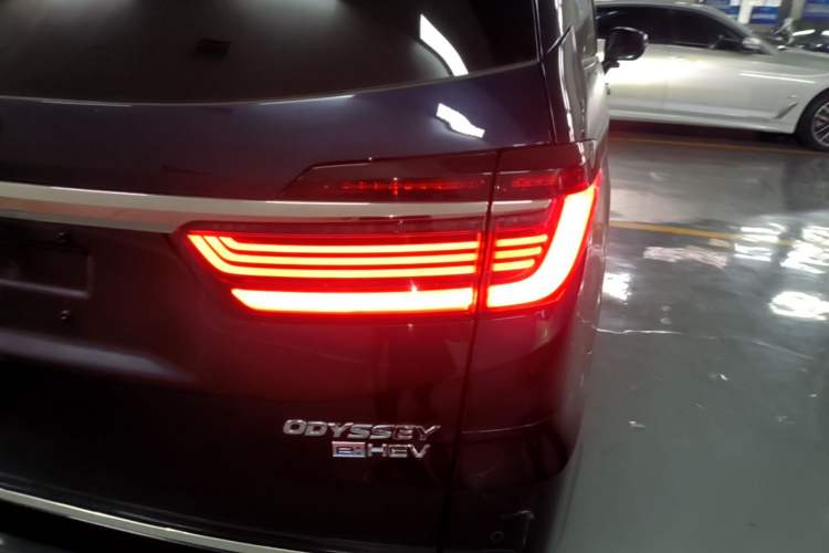 Used Honda Odyssey 2022 2.0L eHEV Sharp Supreme Edition Right Rear Taillight