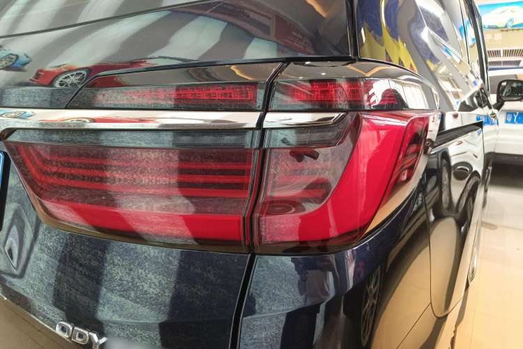 Used Honda Odyssey 2022 2.0L eHEV Sharp Enjoyment Edition Right Rear Taillight