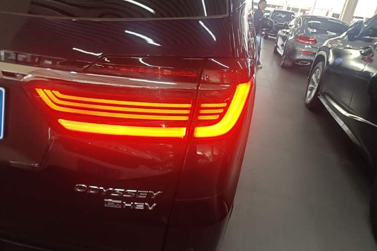 Used Honda Odyssey 2022 2.0L eHEV Sharp Enjoyment Edition Right Rear Taillight