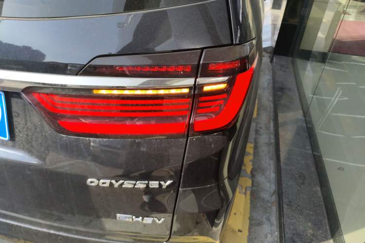 Used Honda Odyssey 2022 2.0L eHEV Sharp·Luxury Edition Right Rear Taillight