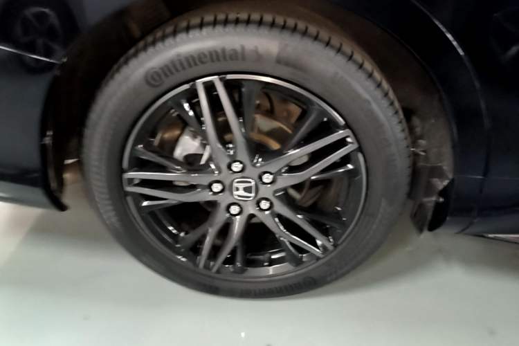 Used Honda Odyssey 2022 2.0L eHEV Sharp Supreme Edition Right Rear Wheel Hub