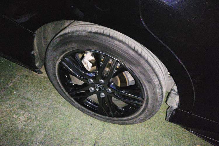 Used Honda Odyssey 2022 2.0L eHEV Sharp Supreme Edition Right Rear Wheel Hub