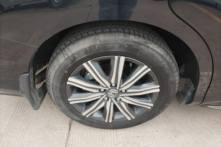 Used Honda Odyssey 2022 2.0L eHEV Sharp Enjoyment Edition Right Rear Wheel Hub