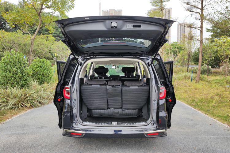 Used Honda Odyssey 2022 2.0L eHEV Sharp Enjoyment Edition Trunk