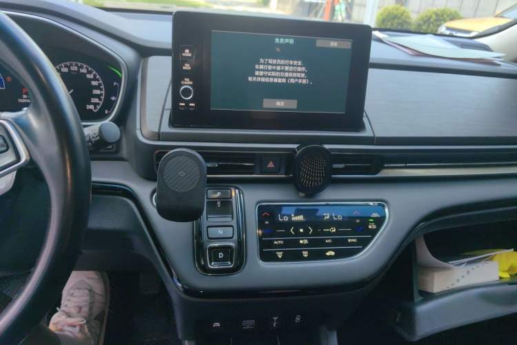 Used Honda Odyssey 2022 2.0L eHEV Sharp·Luxury Edition Audio And AC Panel