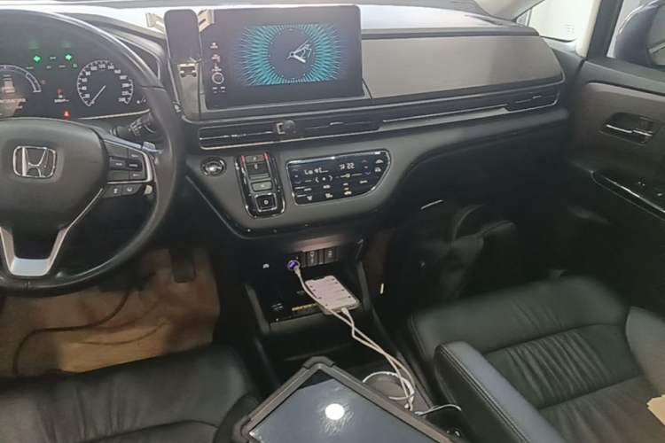 Used Honda Odyssey 2022 2.0L eHEV Sharp Supreme Edition Audio And AC Panel
