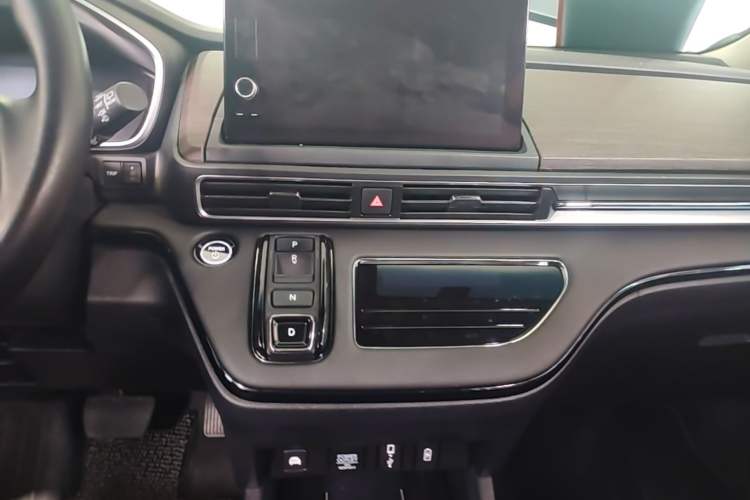Used Honda Odyssey 2022 2.0L eHEV Sharp Enjoyment Edition Audio And AC Panel