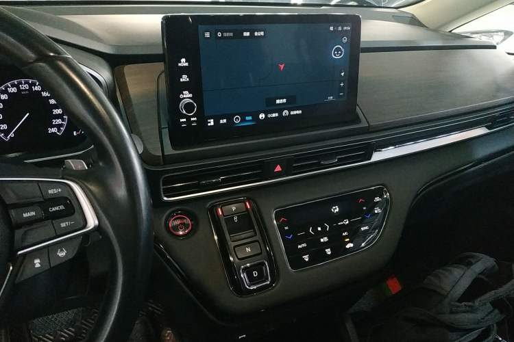 Used Honda Odyssey 2022 2.0L eHEV Sharp Enjoyment Edition Audio And AC Panel