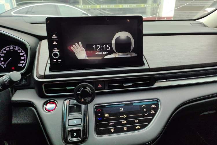 Used Honda Odyssey 2022 2.0L eHEV Sharp Smart Edition Audio And AC Panel