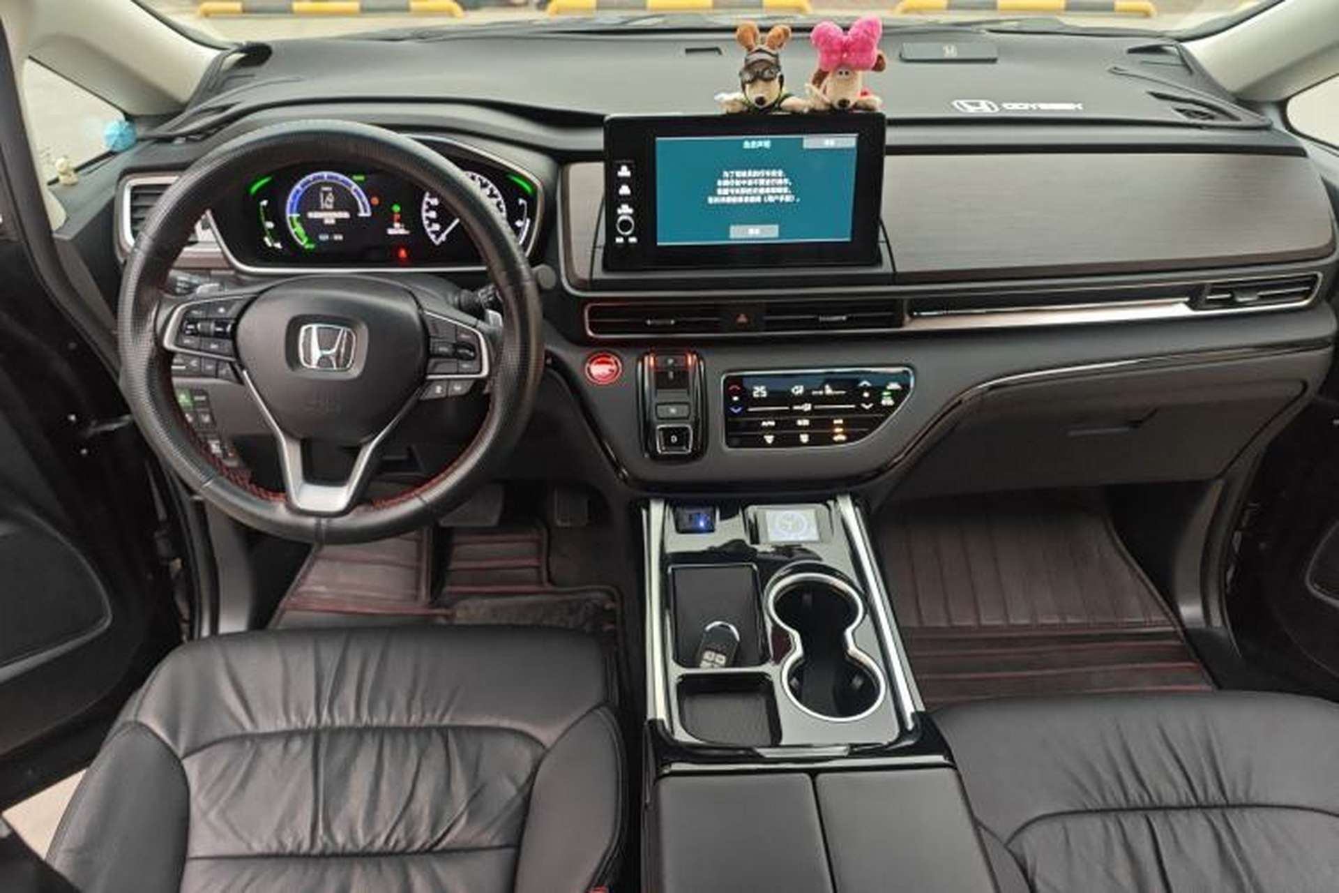 Used Honda Odyssey 2022 2.0L eHEV Sharp Smart Edition Center Console