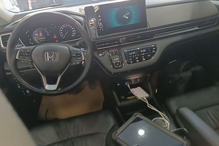 Used Honda Odyssey 2022 2.0L eHEV Sharp Supreme Edition Center Console