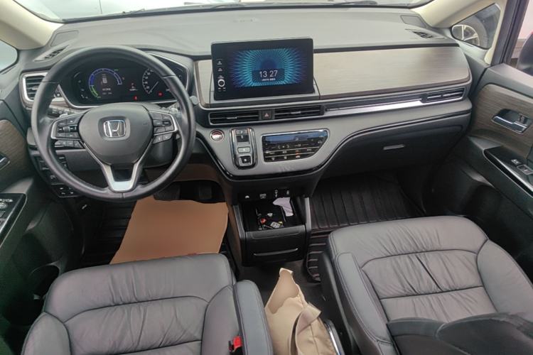 Used Honda Odyssey 2022 2.0L eHEV Sharp Enjoyment Edition Center Console
