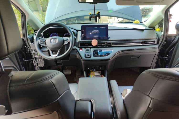 Used Honda Odyssey 2022 2.0L eHEV Sharp Supreme Edition Center Console