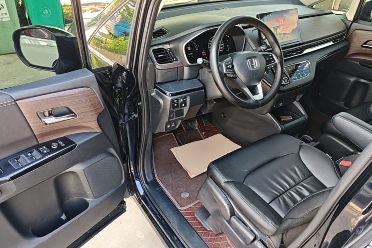 Used Honda Odyssey 2022 2.0L eHEV Sharp Enjoyment Edition Driver Seat